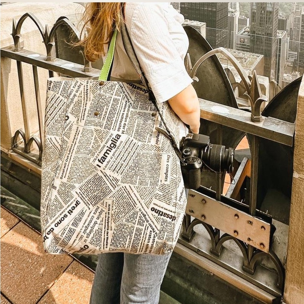 LEATHER NEWSPAPER TOTE BAG